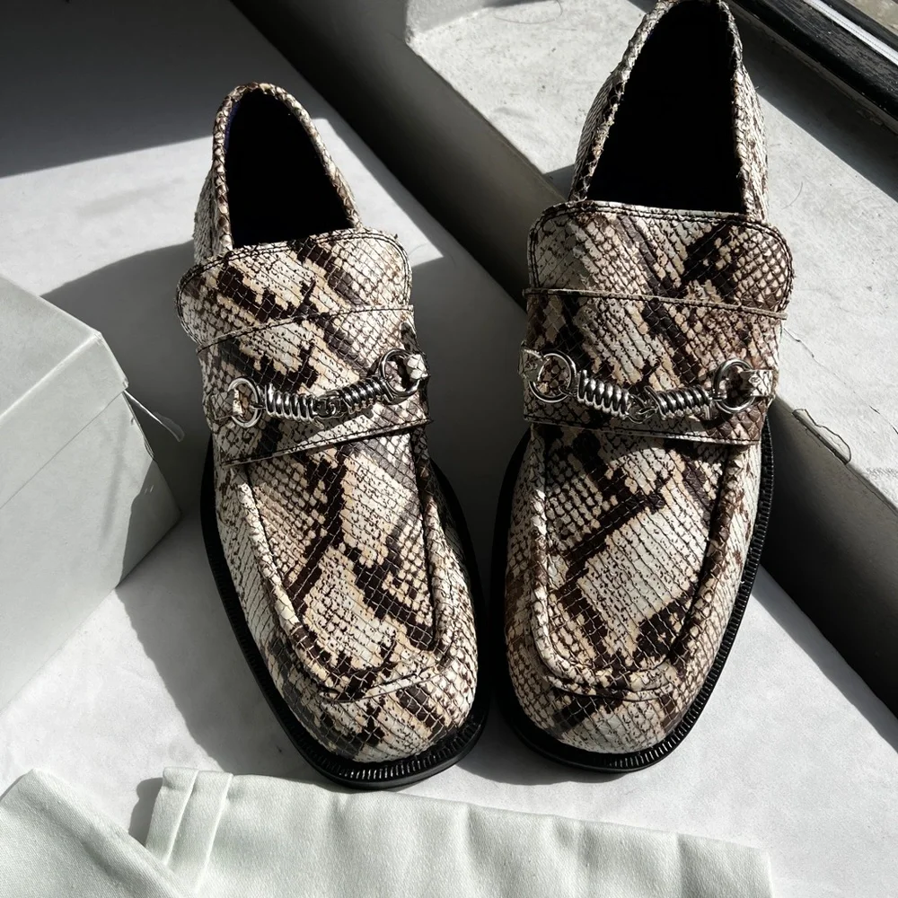 BNIB Burberry Men’s Loafers White Barbed Snakeskin Size 45 US 12 Floor Model - Picture 9 of 10